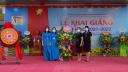 A_Đ_c Vũ Thị Thúy Lộc-ĐUV, Chủ tịch Hội LHPN phường chúc mừng nhà trường.JPG - 